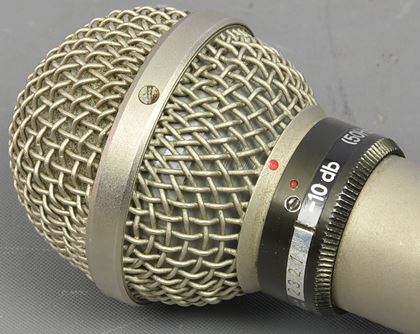 Akg-D24 classic mic (Sinatra, Beatles)